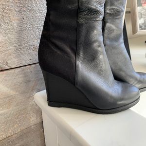 Vince Camuto size 10 wedge heel boot